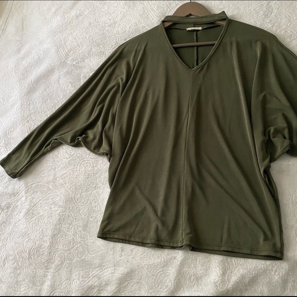 Chocker Neck • Soft Green Dolman - Picture 2 of 8